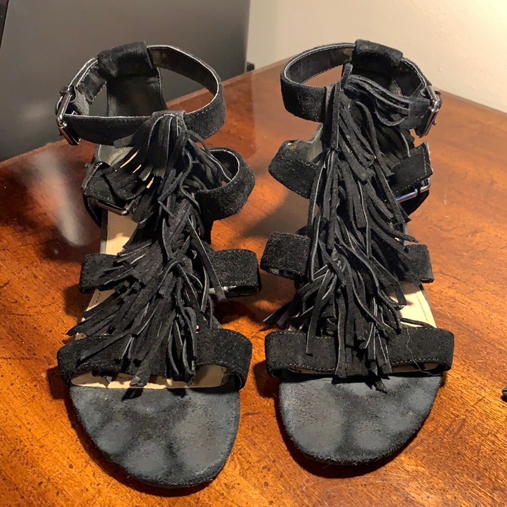 Kenneth Coke Reaction Black Suede Fringe Sandals Size 9 1/2